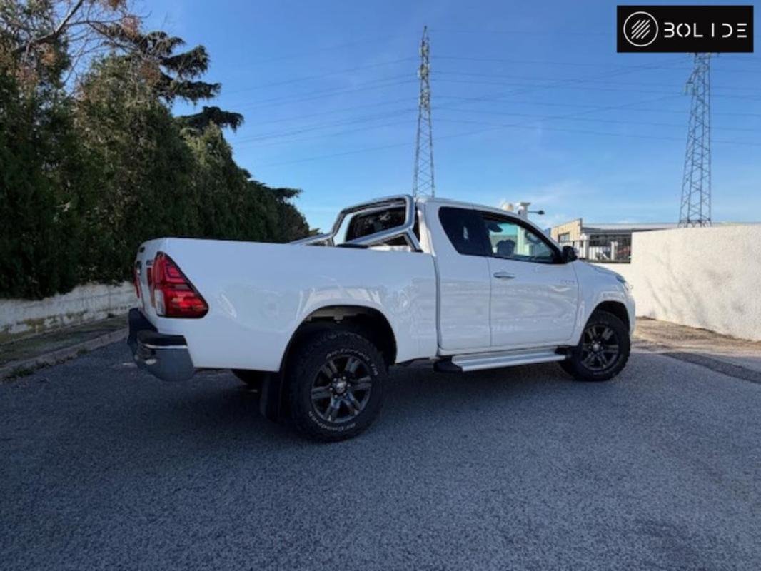 Toyota Hilux - Photo 3