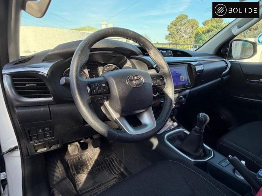 Toyota Hilux - Photo 6
