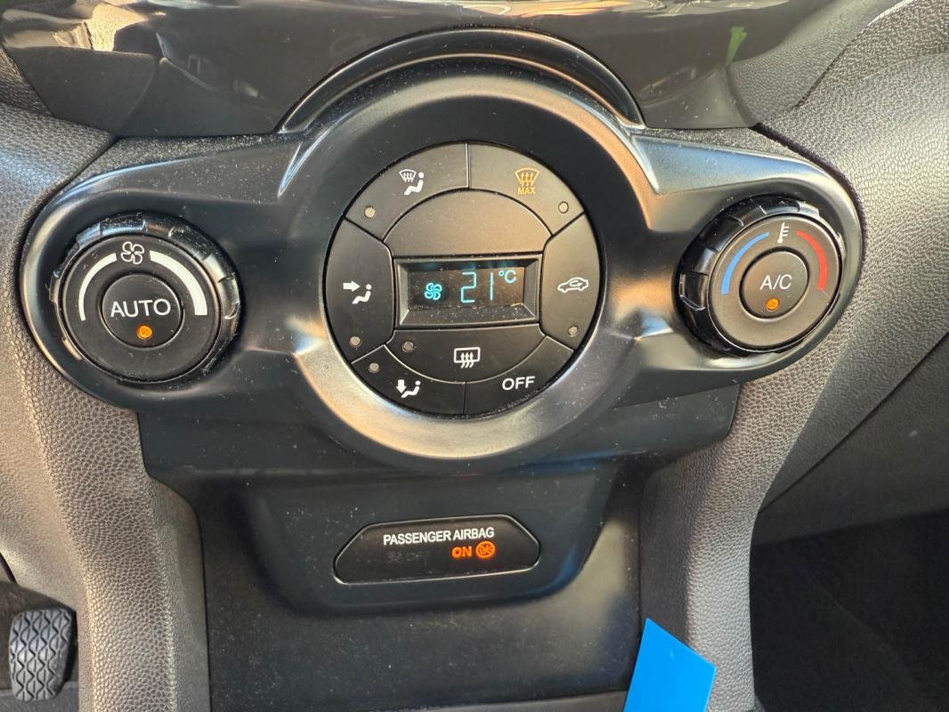 Ford EcoSport - Photo 12