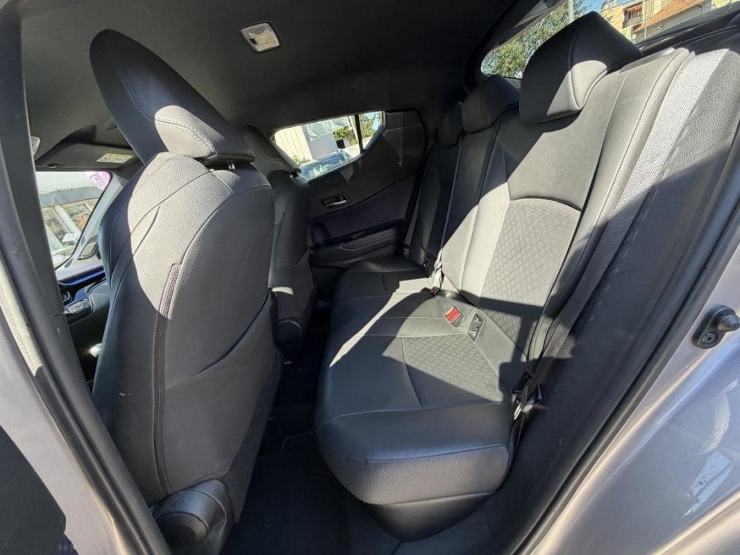 Toyota C-HR - Photo 14