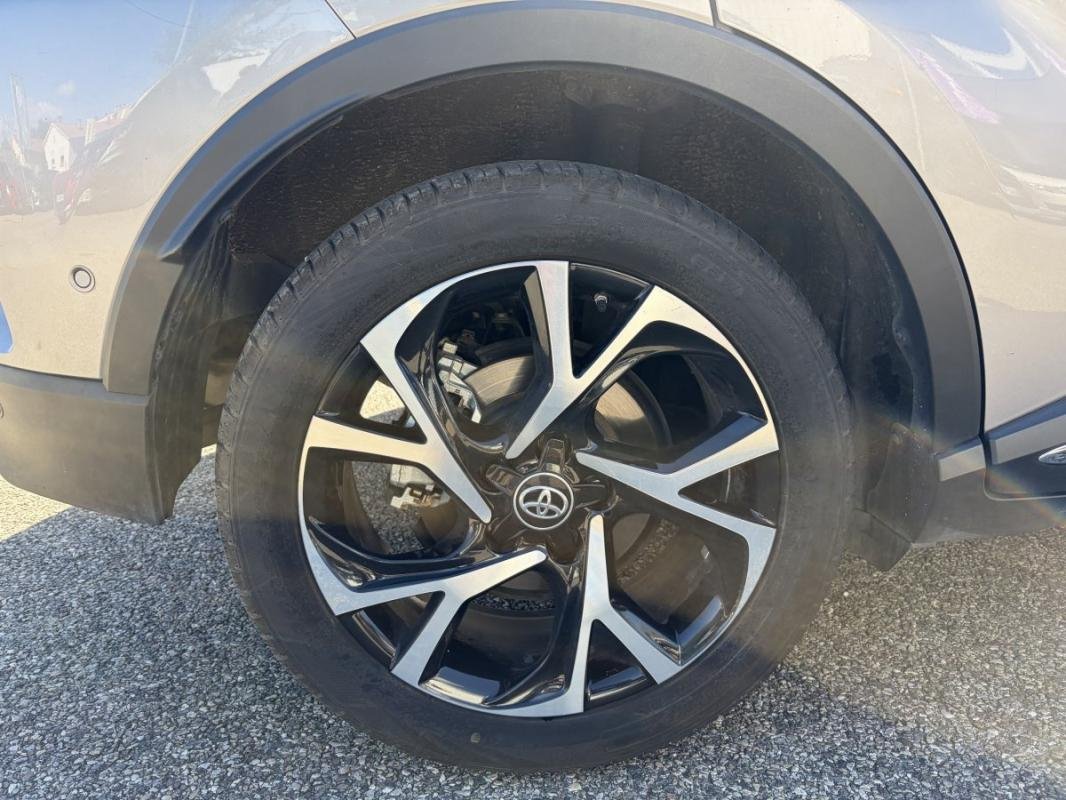 Toyota C-HR - Photo 9