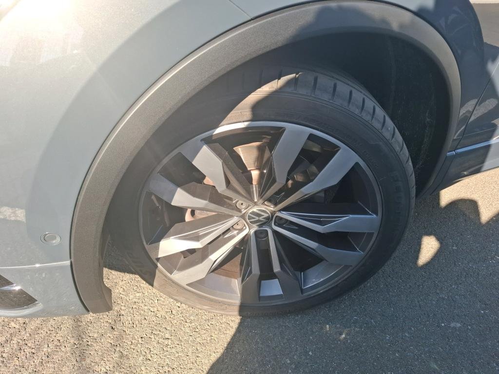 Volkswagen Tiguan - Photo 11