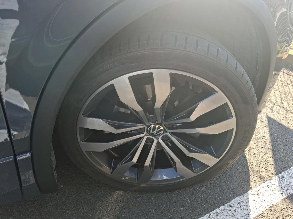 Volkswagen Tiguan - Photo 12