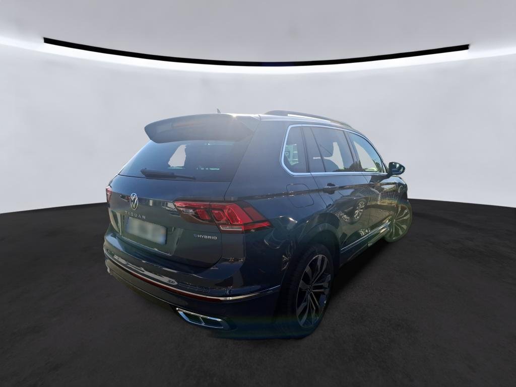 Volkswagen Tiguan - Photo 4