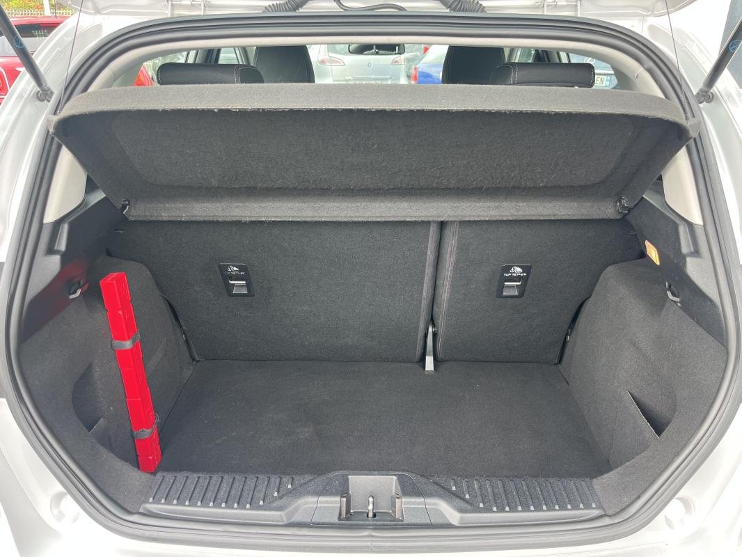 Ford Fiesta - Photo 11