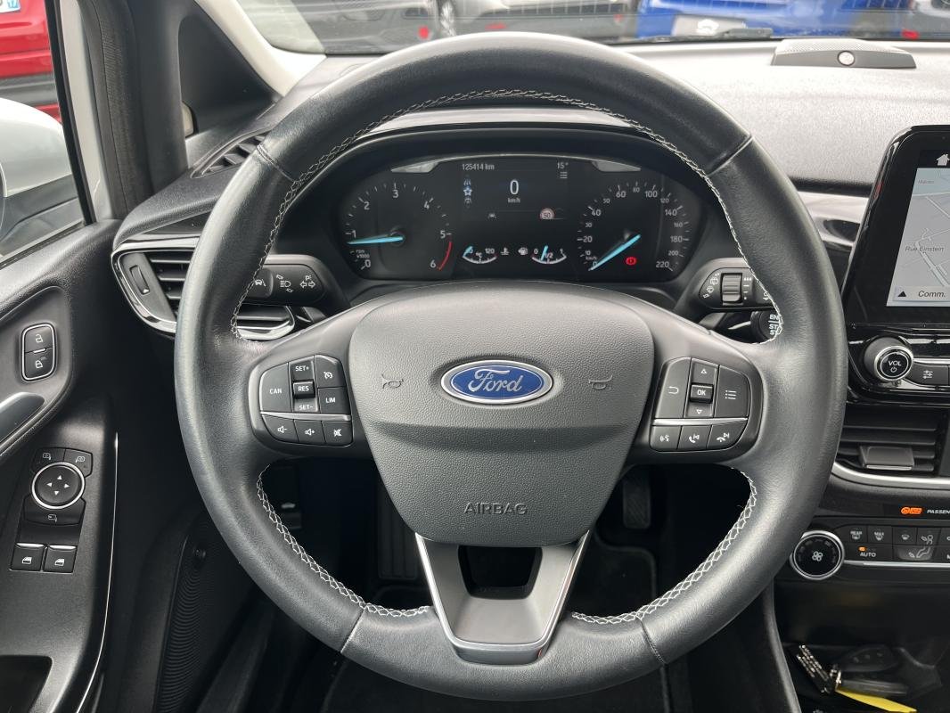 Ford Fiesta - Photo 17