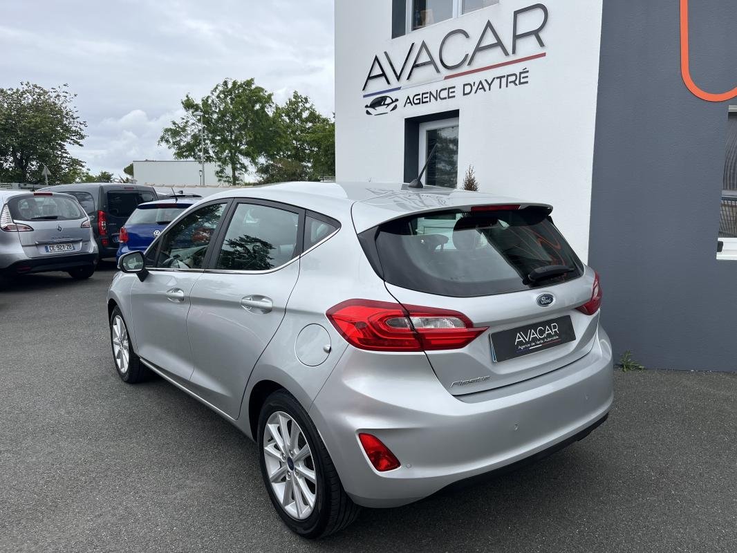 Ford Fiesta - Photo 3