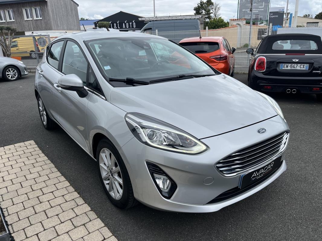 Ford Fiesta - Photo 6