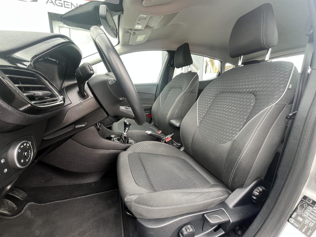 Ford Fiesta - Photo 9