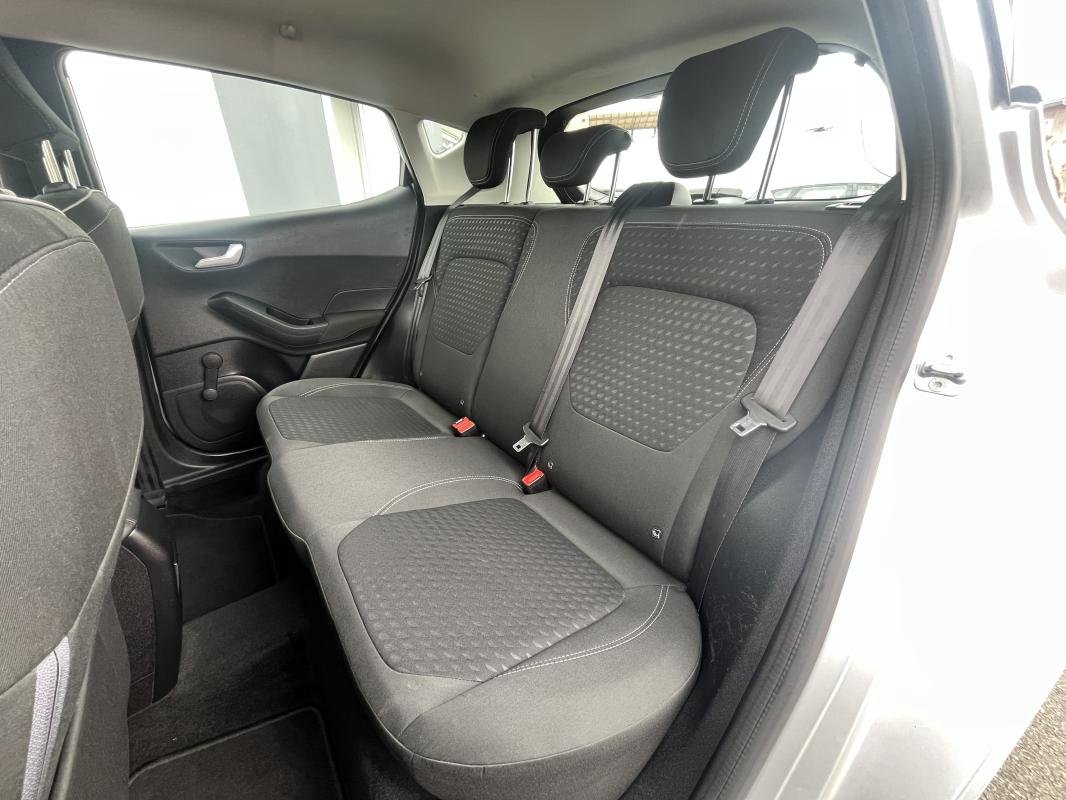 Ford Fiesta - Photo 10