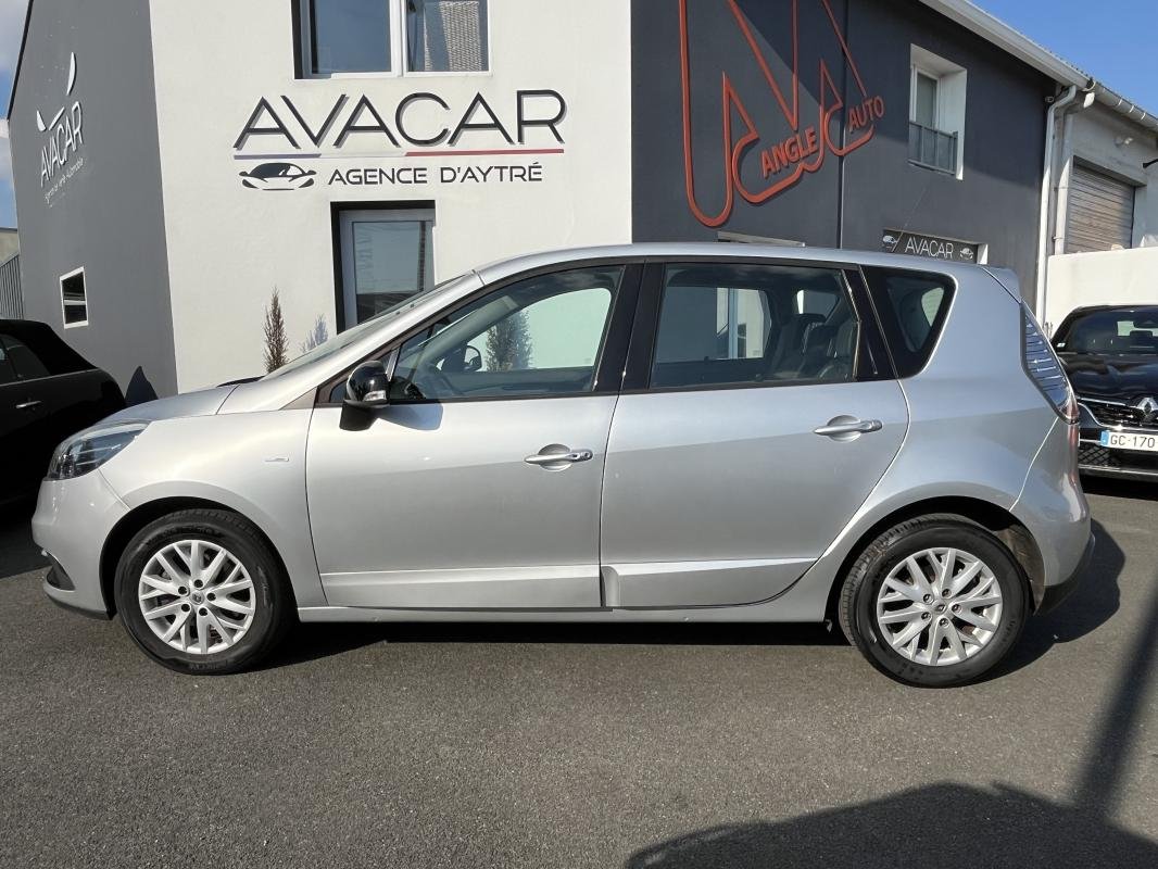 Renault Scénic - Photo 2