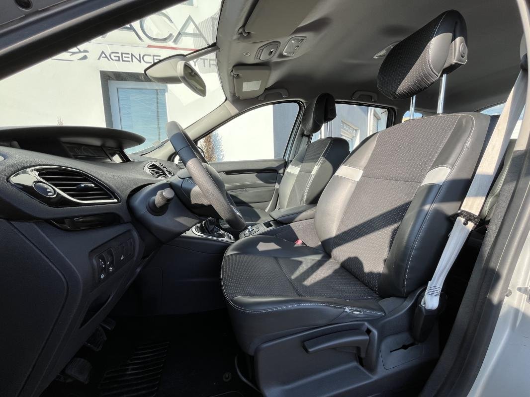 Renault Scénic - Photo 9