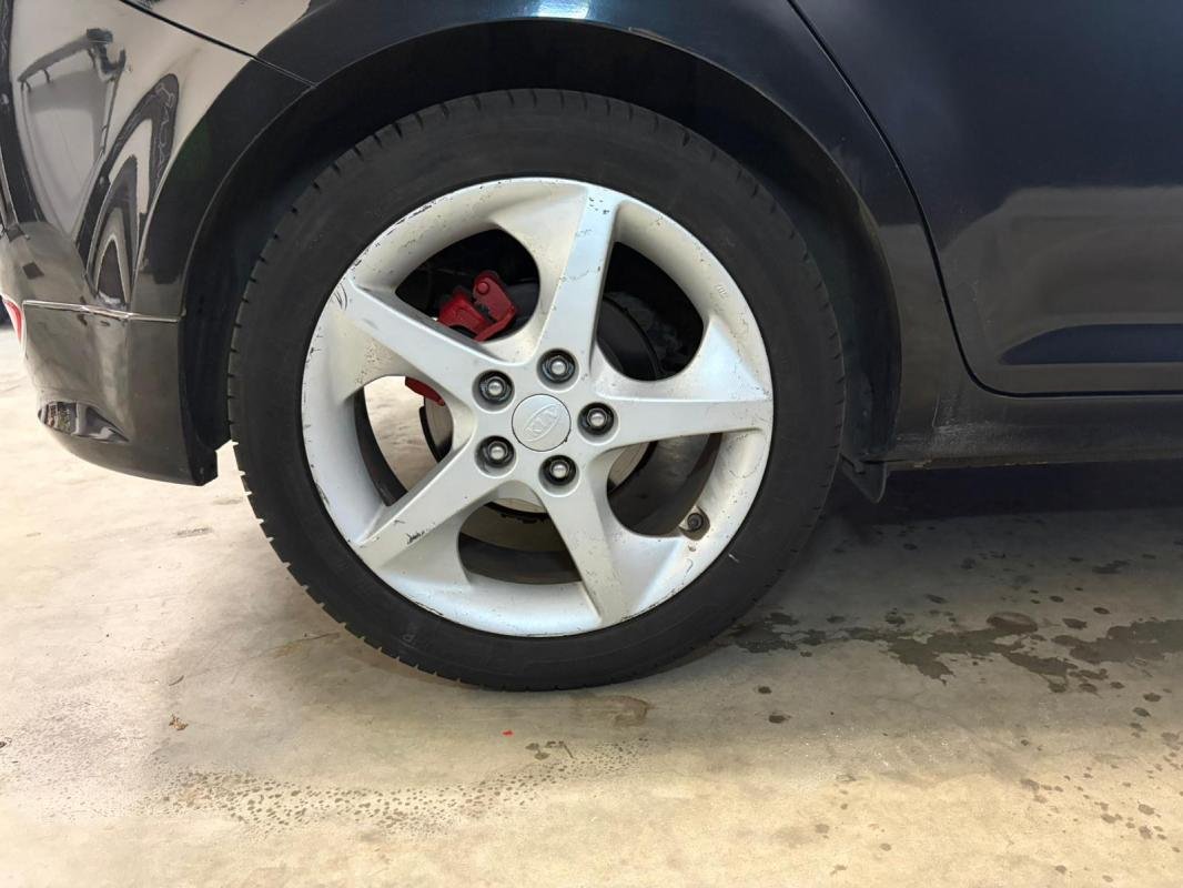 Kia Cee'd - Photo 18