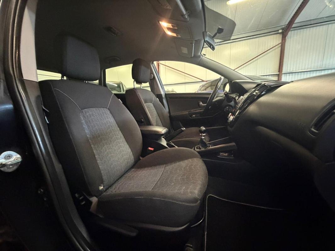 Kia Cee'd - Photo 8