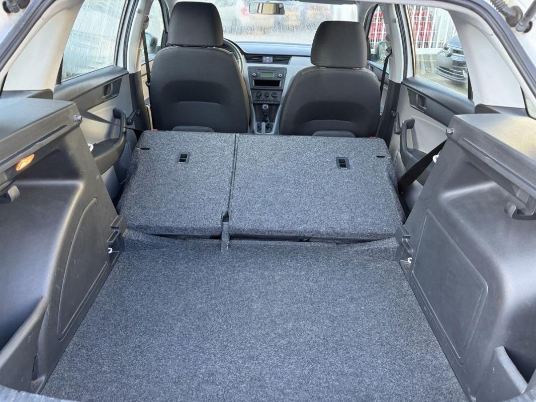 Skoda Rapid - Photo 12
