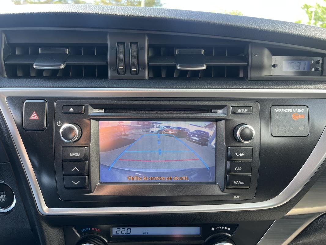 Toyota Auris - Photo 20