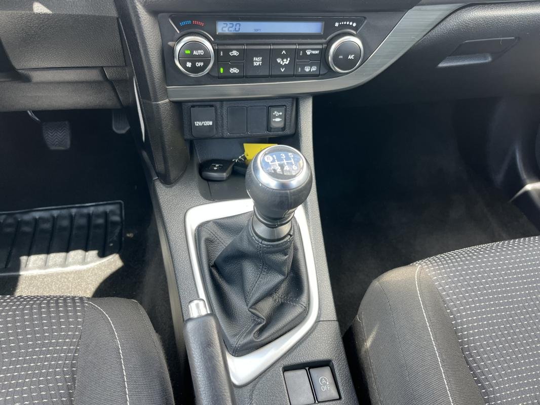 Toyota Auris - Photo 21