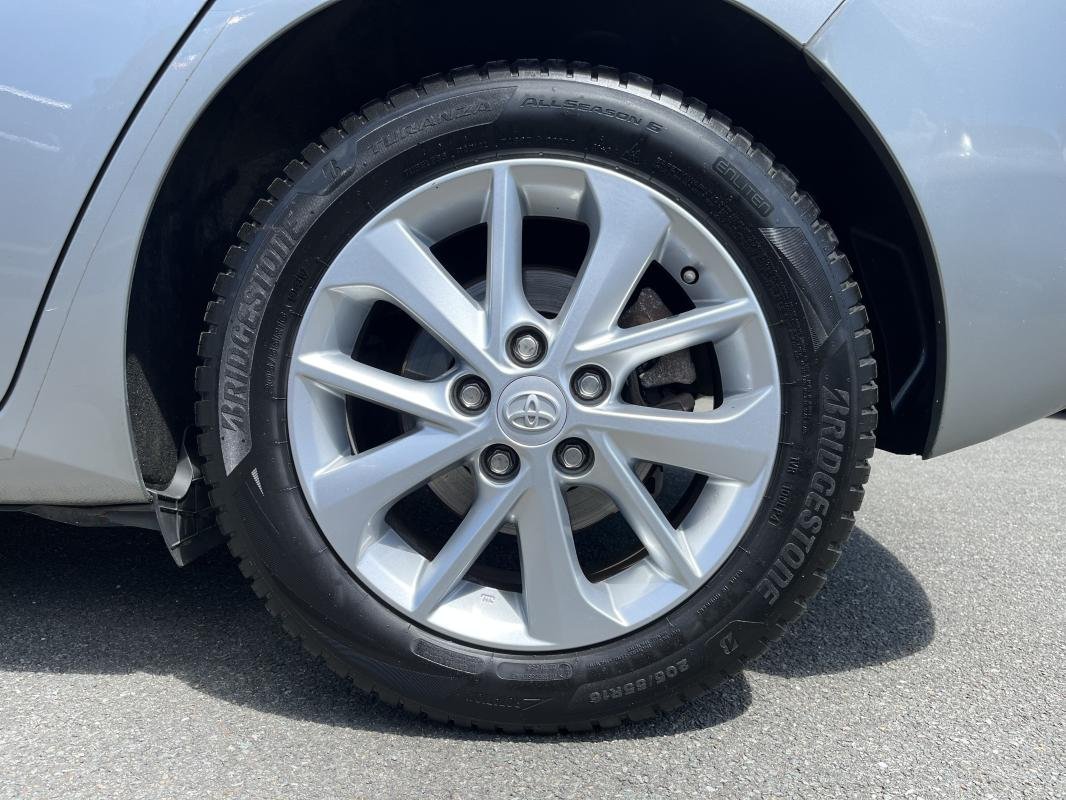 Toyota Auris - Photo 22