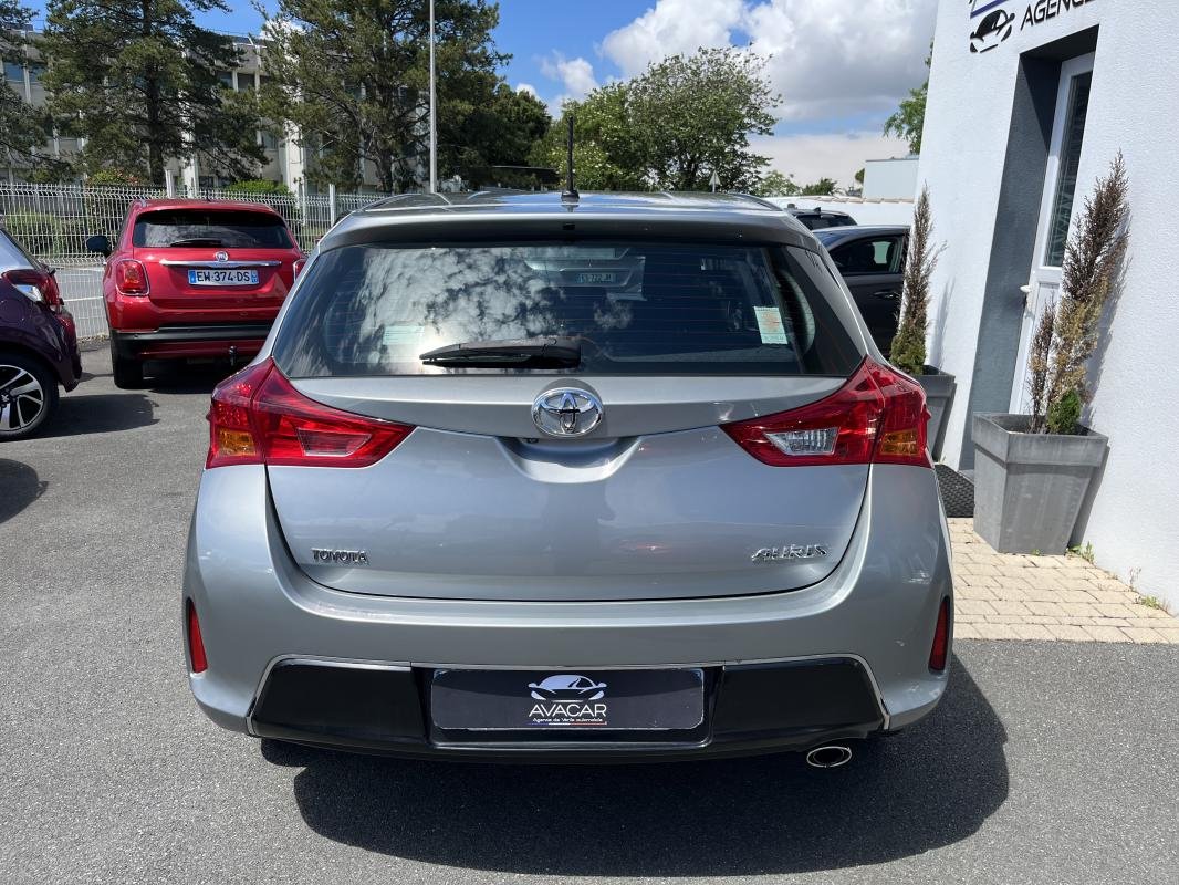 Toyota Auris - Photo 4