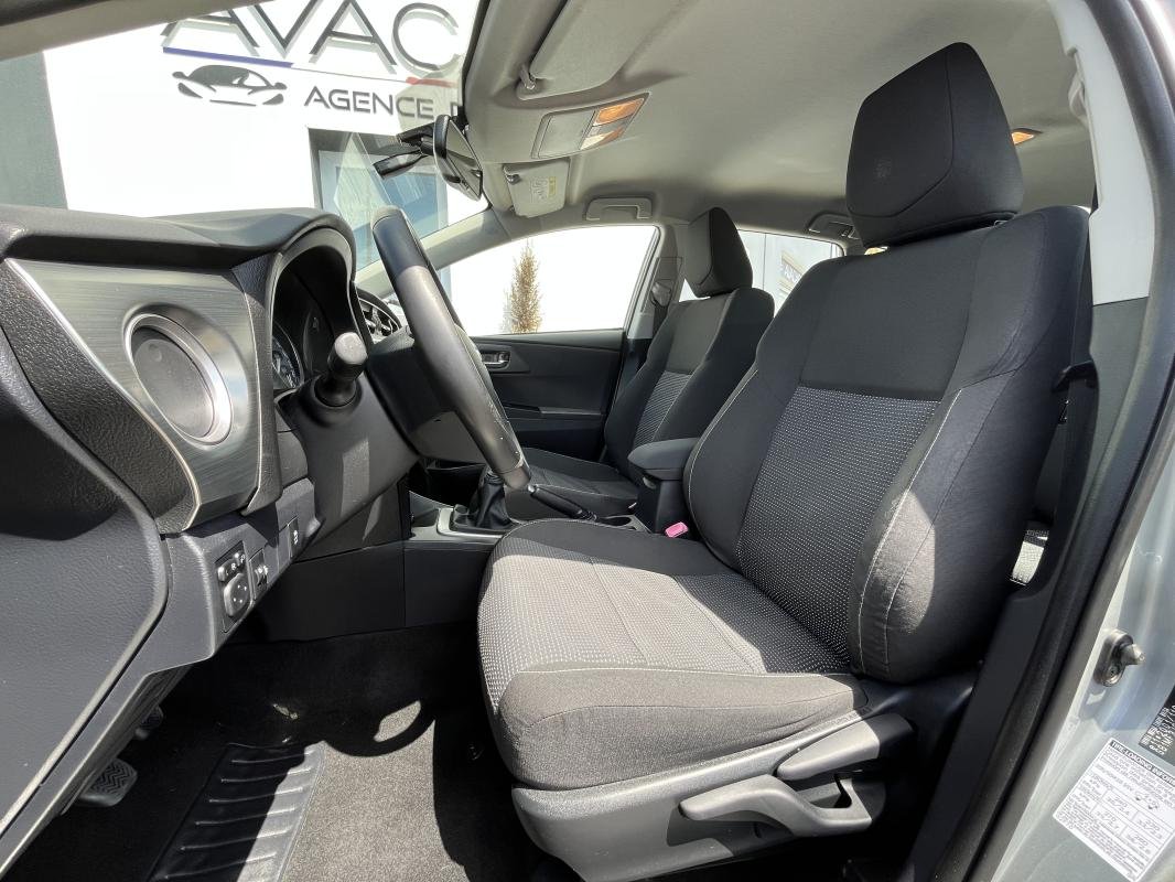 Toyota Auris - Photo 9