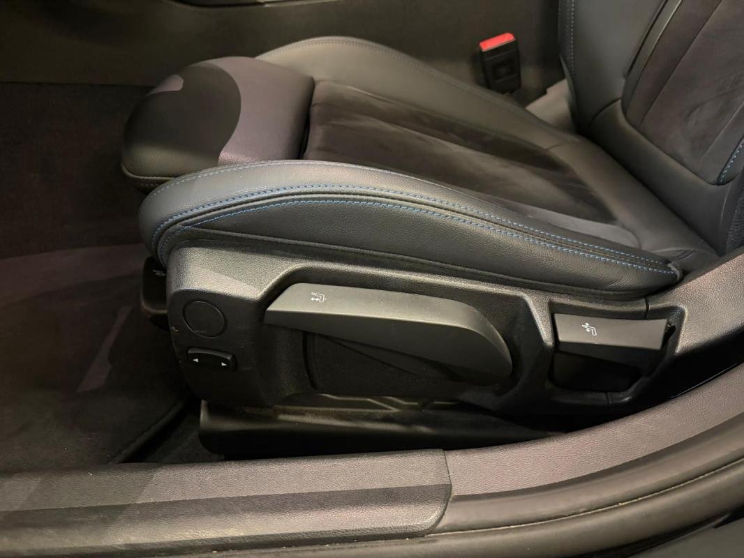 BMW 330e - Photo 17