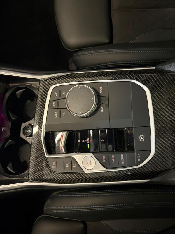BMW 330e - Photo 18