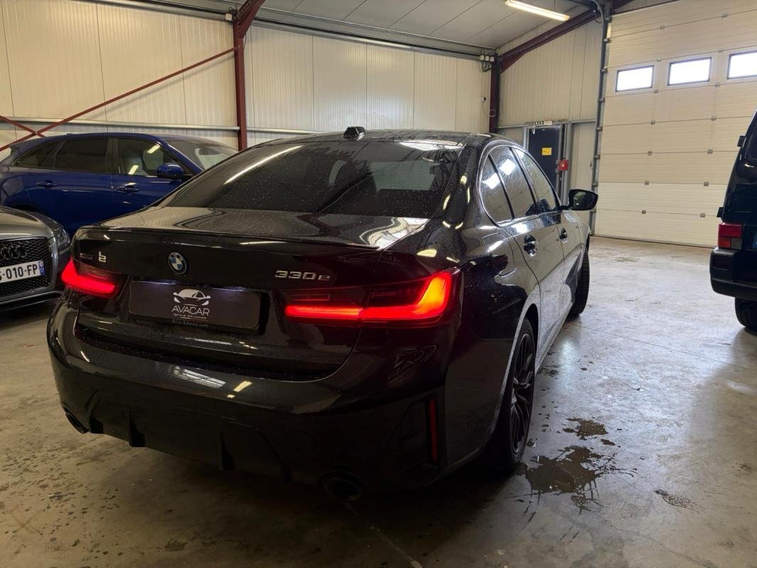 BMW 330e - Photo 5