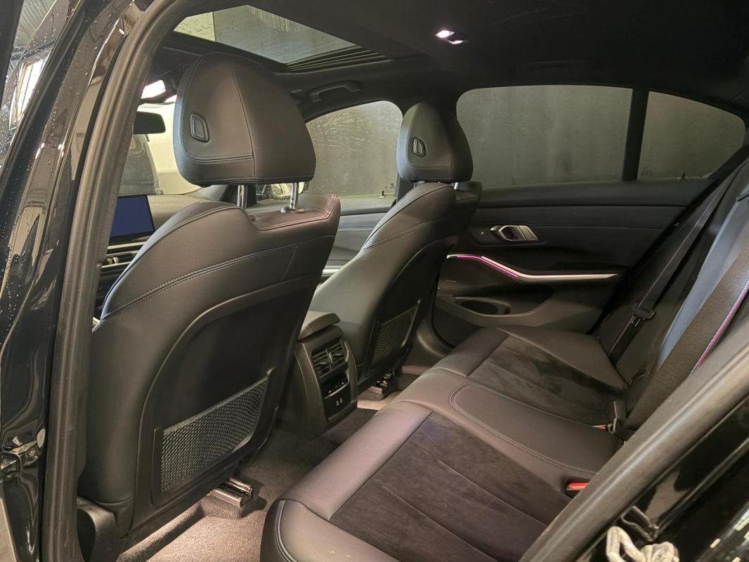 BMW 330e - Photo 9