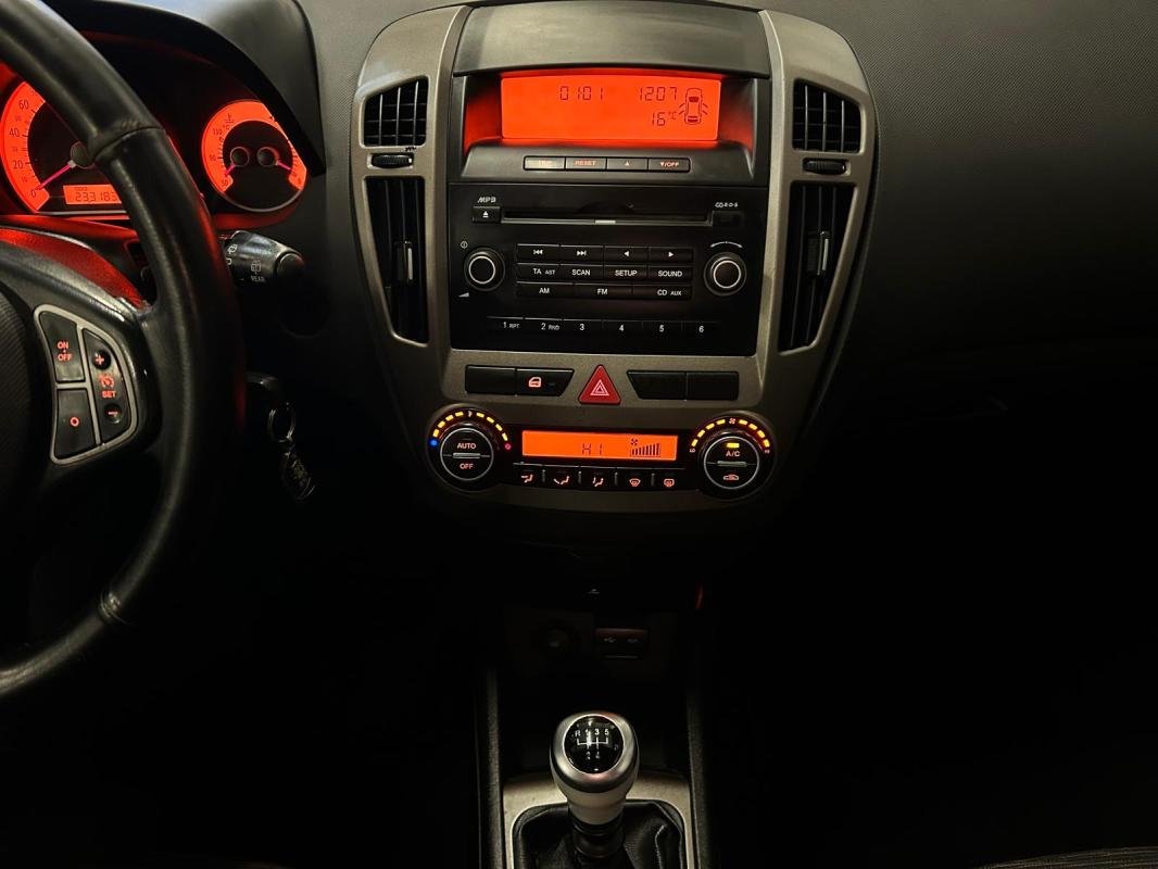 Kia Cee'd - Photo 14