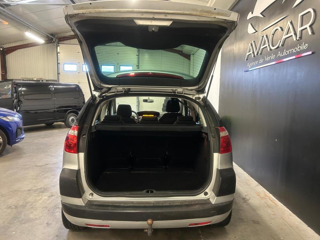 Citroën C4 Picasso - Photo 15