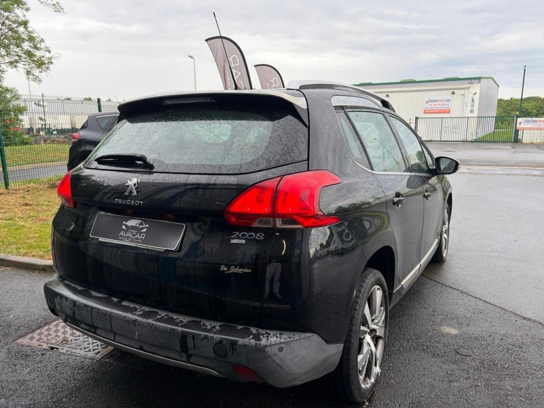Peugeot 2008 - Photo 4