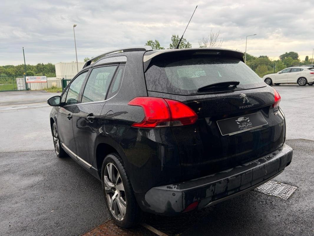 Peugeot 2008 - Photo 6