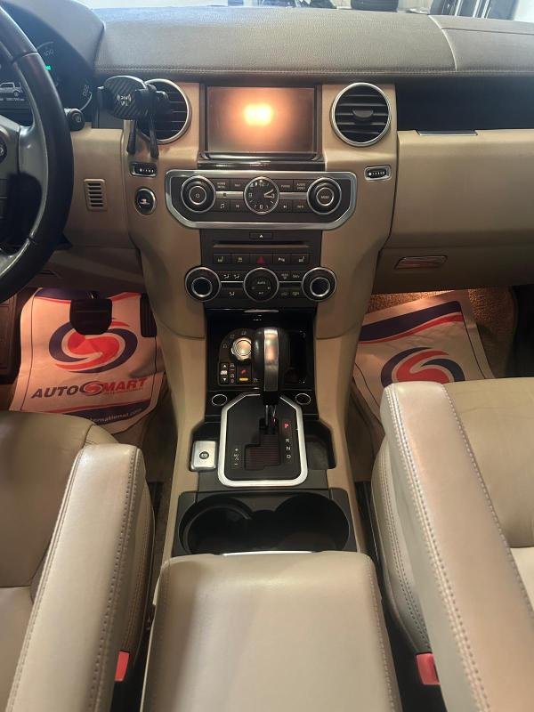 Land Rover Discovery - Photo 16
