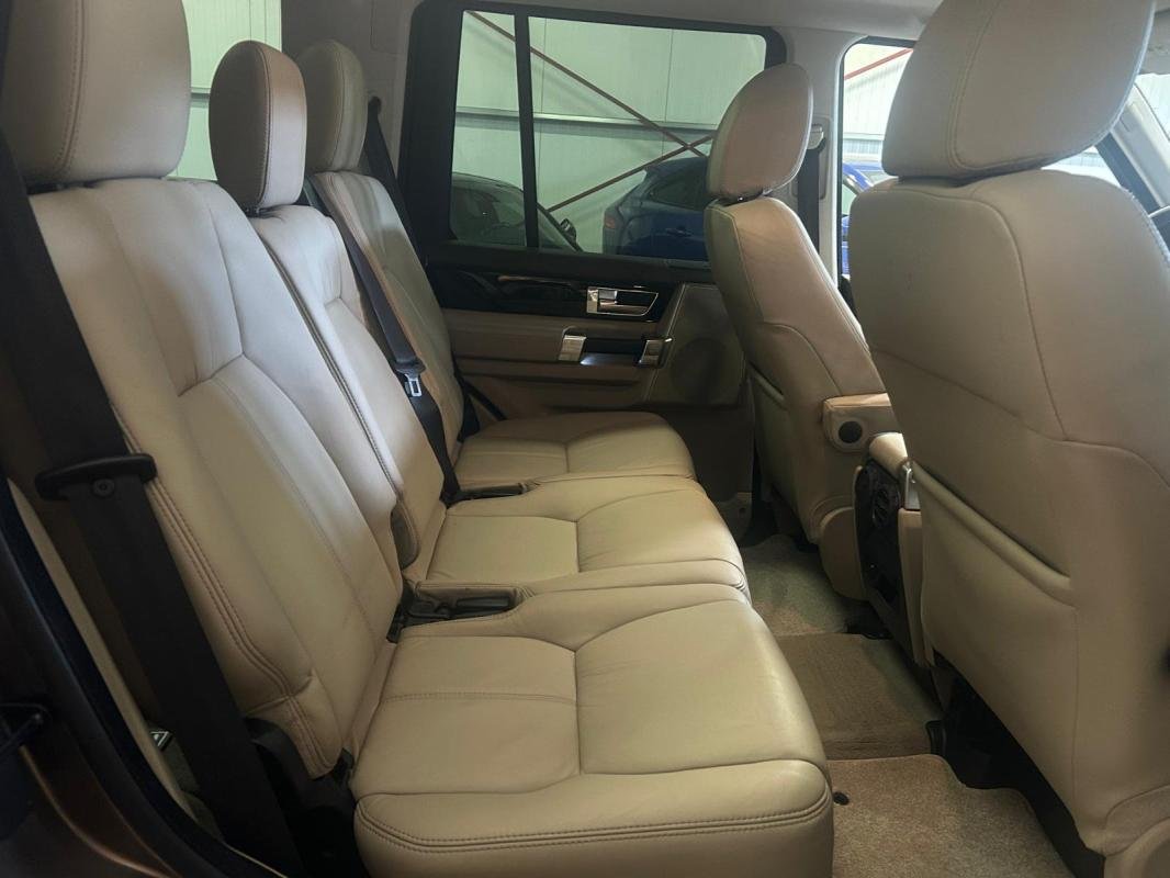Land Rover Discovery - Photo 9