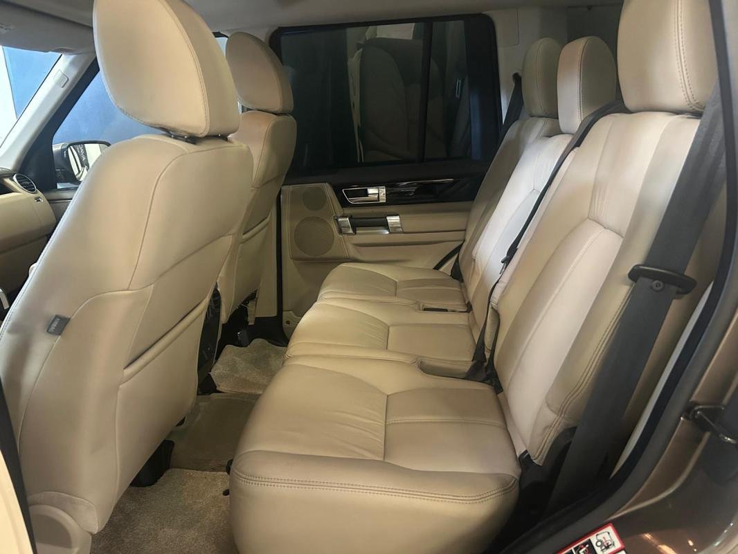 Land Rover Discovery - Photo 10