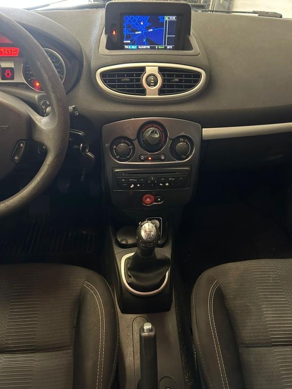 Renault Clio - Photo 15