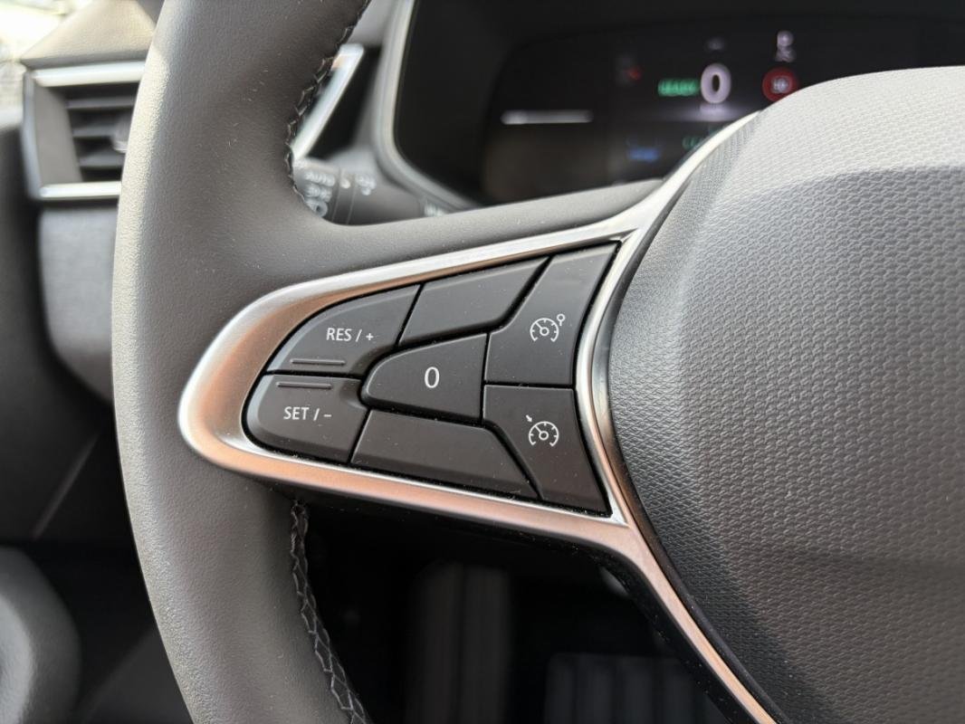 Renault Clio - Photo 23