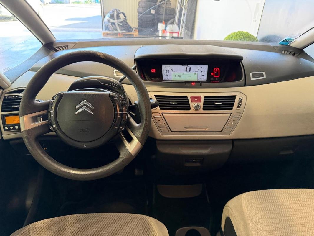 Citroën Grand C4 Picasso - Photo 12