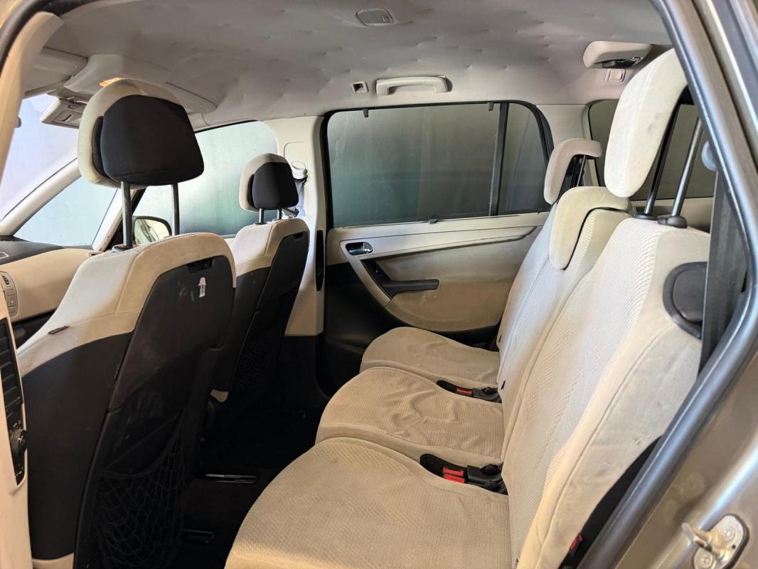 Citroën Grand C4 Picasso - Photo 8