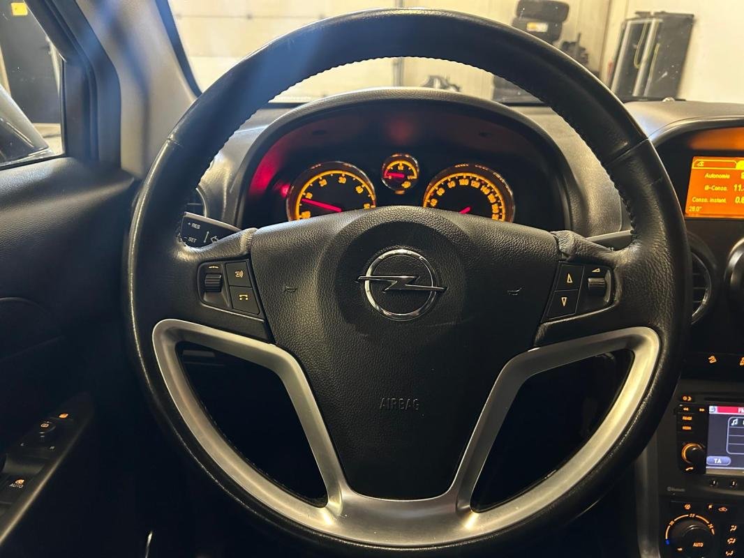 Opel Antara - Photo 15