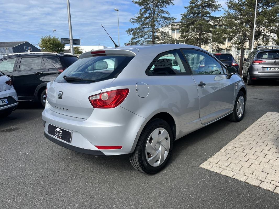 Seat Ibiza - Photo 5