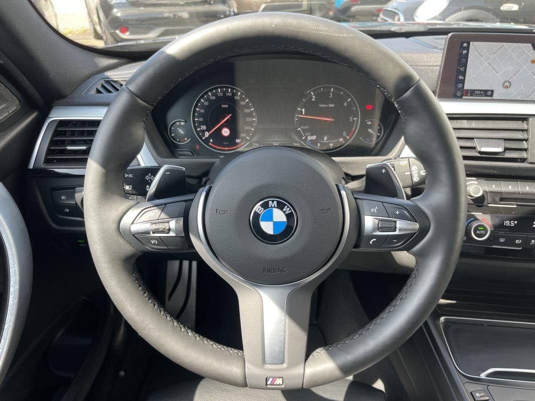 BMW Série 3 - Photo 18