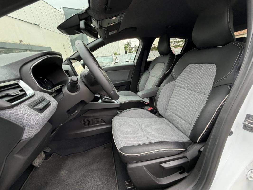Renault Clio - Photo 18