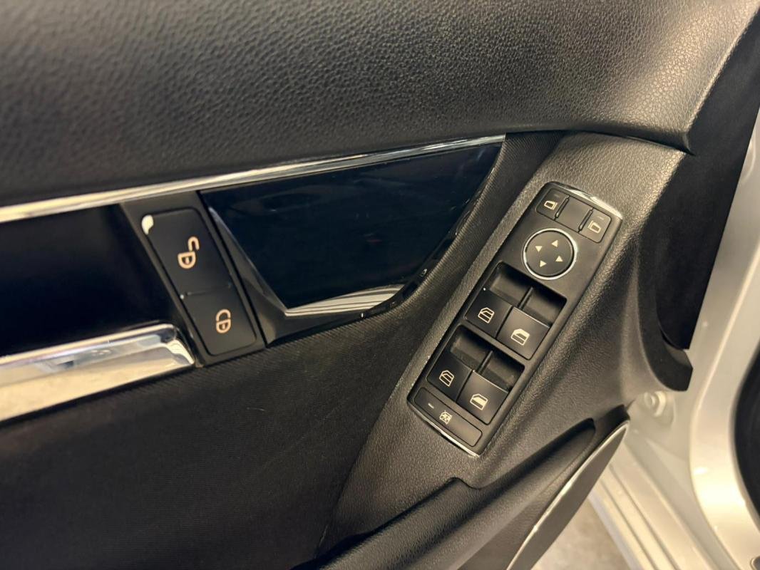 Mercedes Classe C - Photo 15