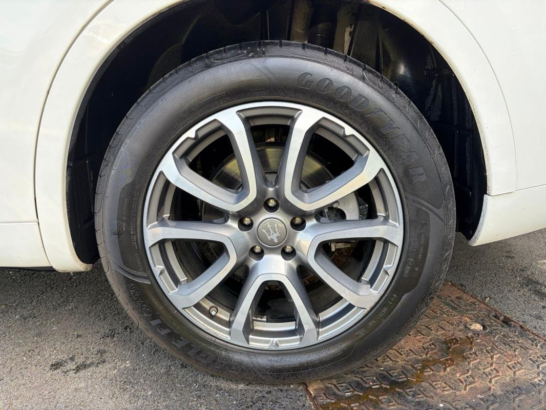 Maserati Levante - Photo 26