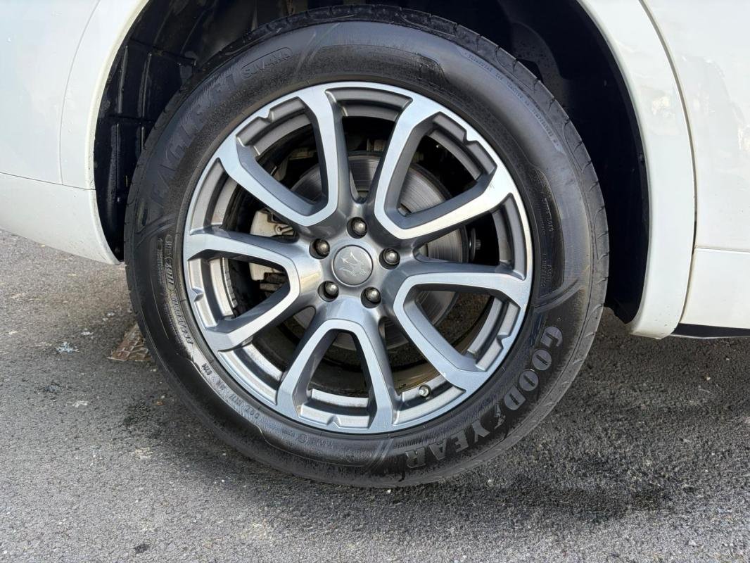 Maserati Levante - Photo 28