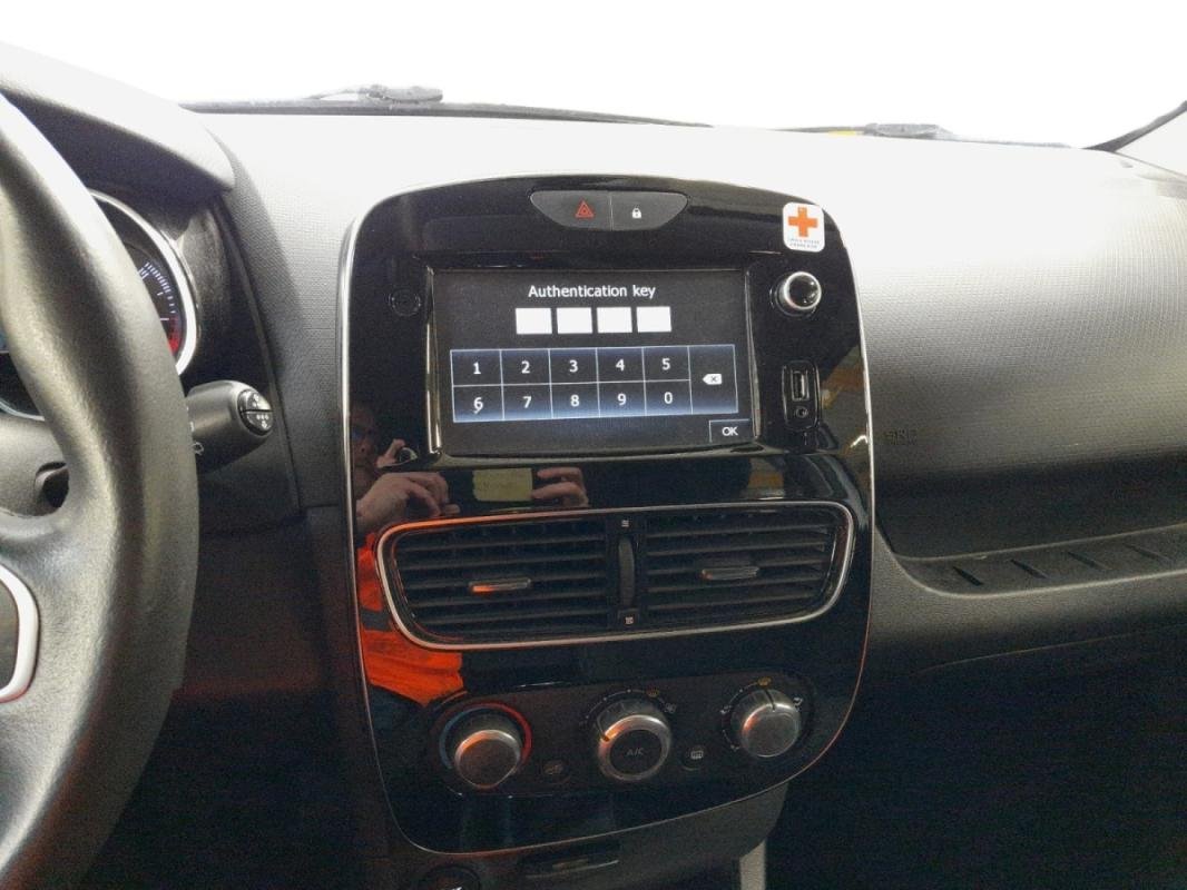 Renault Clio - Photo 16