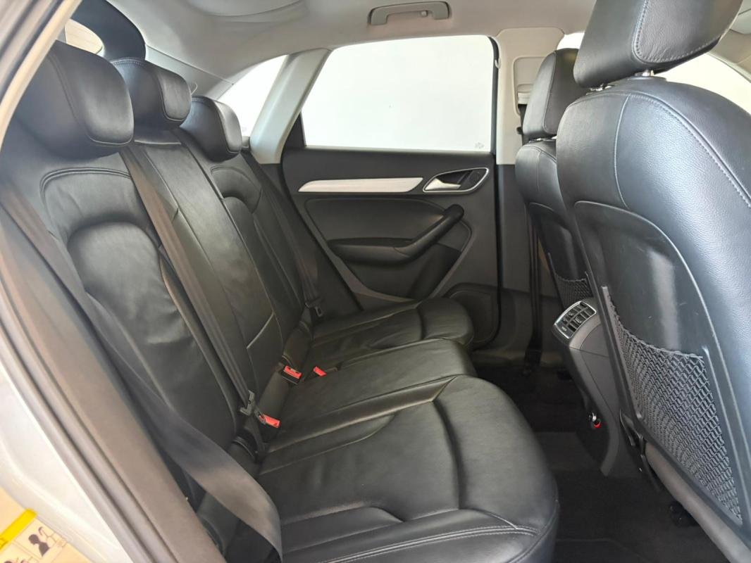 Audi Q3 - Photo 11