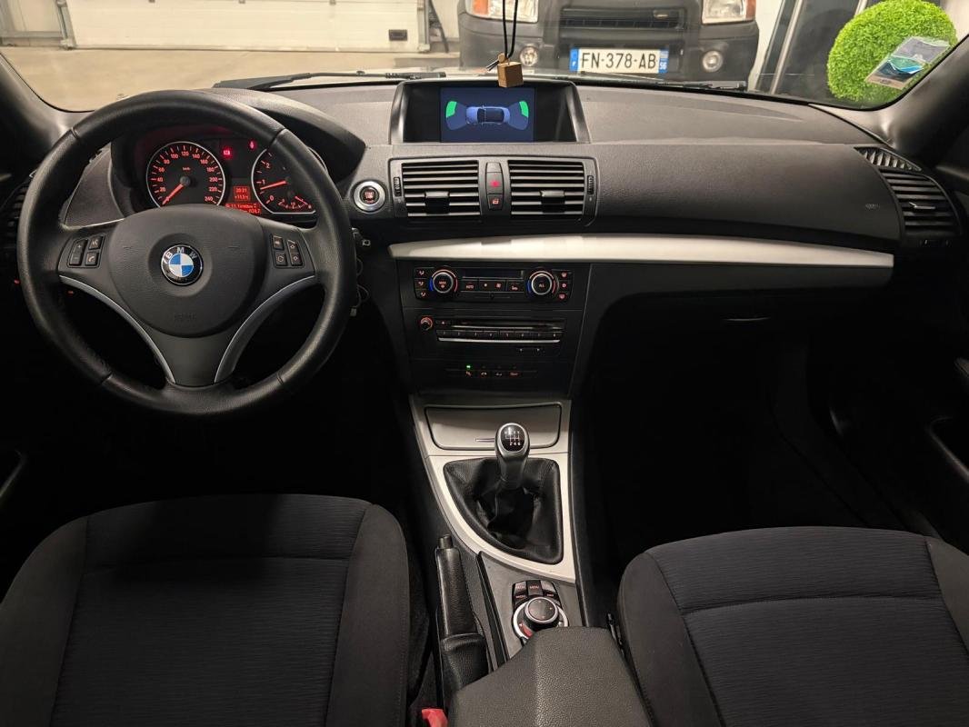 BMW 118 - Photo 17