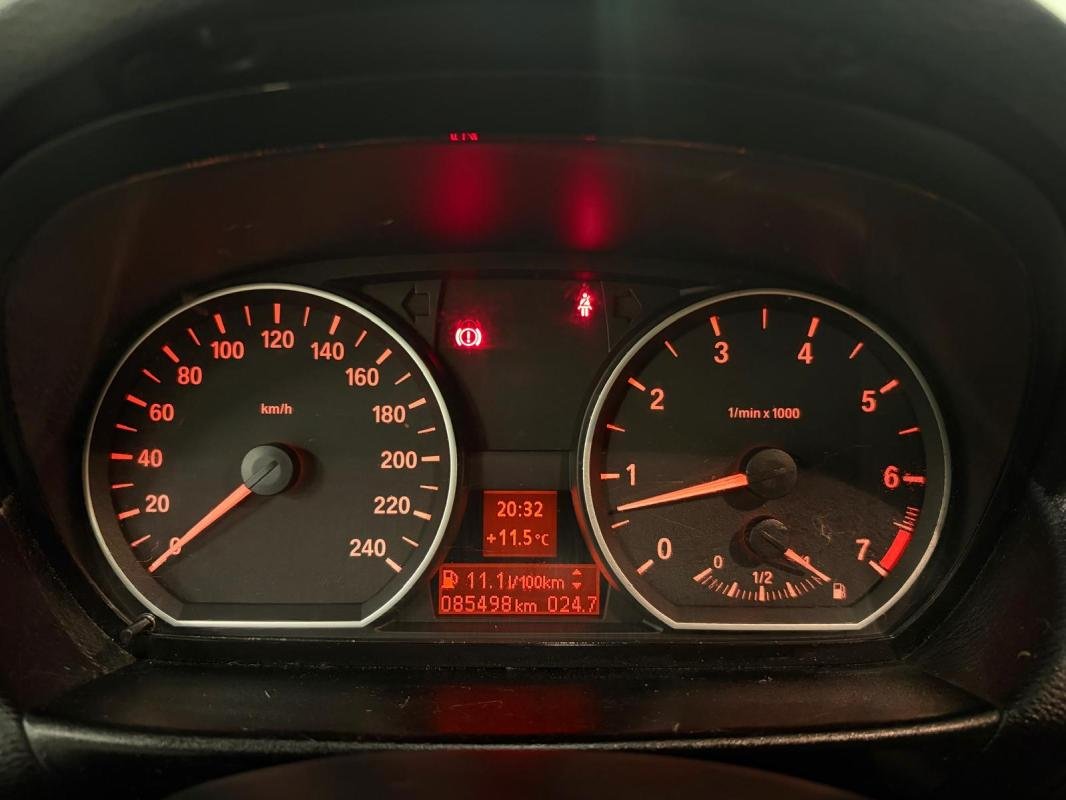 BMW 118 - Photo 20